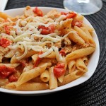 Super Easy Chicken Penne & Tomatoes