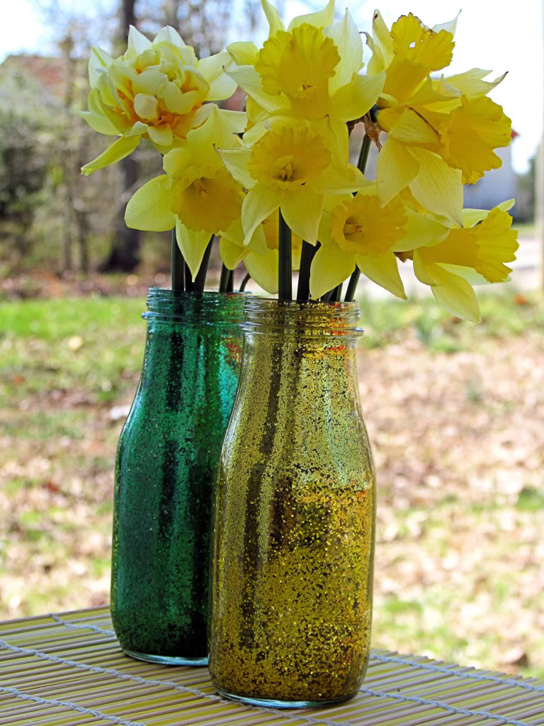 Green and Gold Vases { St. Patrick’s Day }
