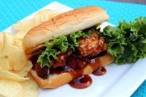 Honey BBQ Chicken Sandwiches #kingshawaiian