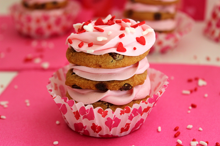 Valentines Cookie Stacks from BigBearsWife.com @bigbearswife