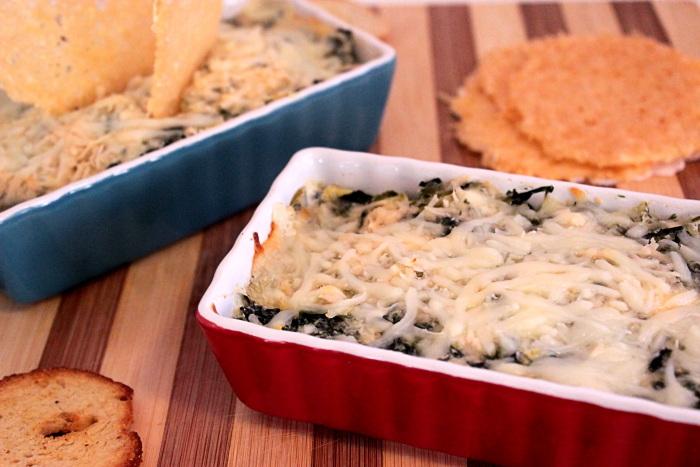 Cheesy Spinach and Artichoke Dip with Parmesan Crisps #SundaySupper BigBearsWife.com @Bigbearswife