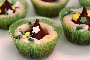 Mini Kiss Cupcake Cookies