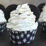 We found these cute Mickey Mouse Oreo Cupcakes at Disney's Pop Century Resort and had to remake them once we got home! These are my Pop Century Copycat Mickey Mouse Oreo Cupcakes!