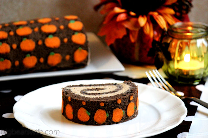 Chocolate "Pumpkin" Swiss Roll Cake #SundaySupper | BigBearsWife.com