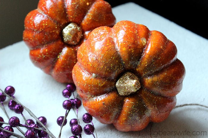 How to make a Halloween Deco Mesh Wreath Tutorial | Big Bears Wife | www.bigbearswife.com