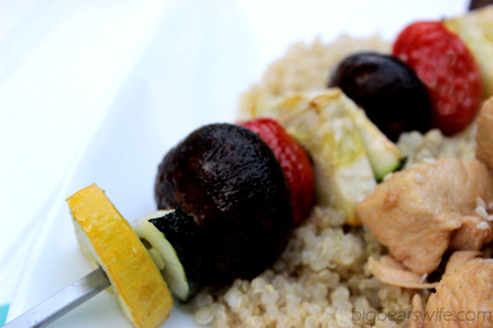 Teriyaki Chicken & Vegetable Kabobs Over Quinoa | BigBearsWife.com #OurOctoberChallange 
