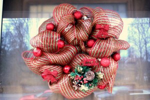 Mini Christmas Deco Mesh Wreath Tutorial
