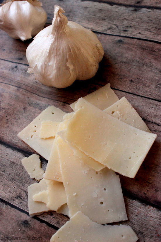 Garlic Parmesan Red Skin Mashed Potatoes  | BigBearsWife.com