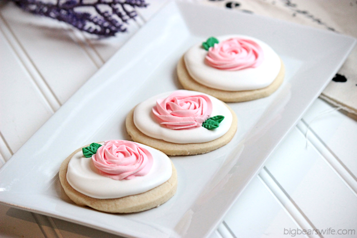Pink Rose Sugar Cookies | BigBearsWife.com