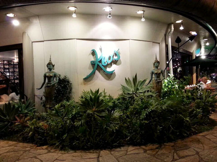Day 1 - Honolulu,Hawaii - Seaside Bar and Grill, Makapu'u Beach and Keo's Thai Cuisine | BigBearsWife.com