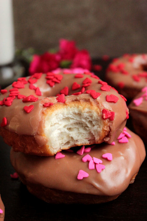 Chocolate Dipped Donuts #‎GalentinesDayParty‬ | BigBearsWife.com