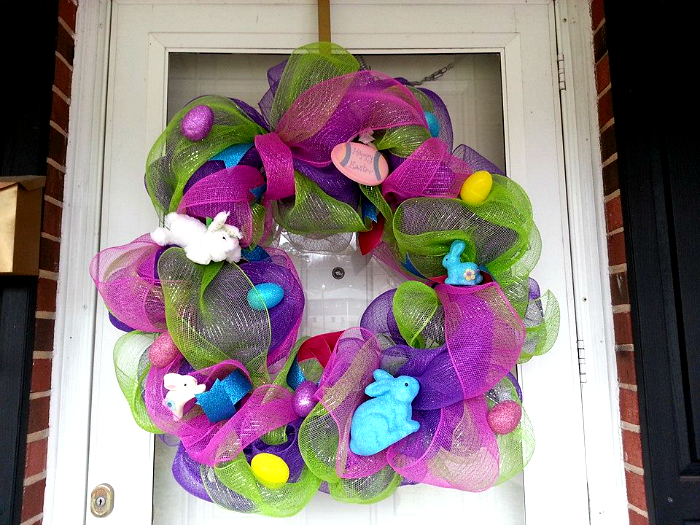 Easter Deco Mesh Wreaths | BigBearsWife.com