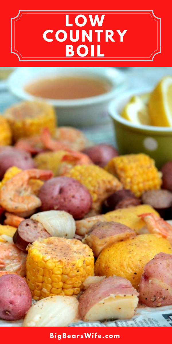 This easy Low Country Boil is a southern favorite! Low Country Boil is made with red potatoes, corn, andouille sausage, shrimp, onions and old bay seasoning!  via @bigbearswife