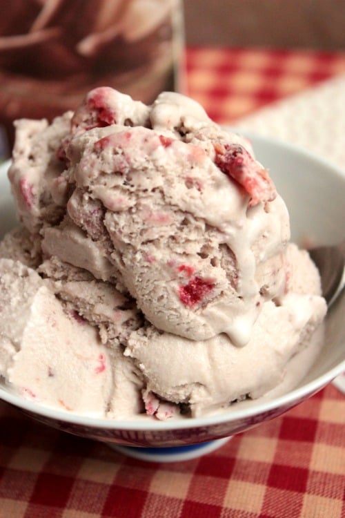 Possibly the BEST ice cream I've ever made! -- Homemade Roasted Strawberry Chocolate Ice Cream