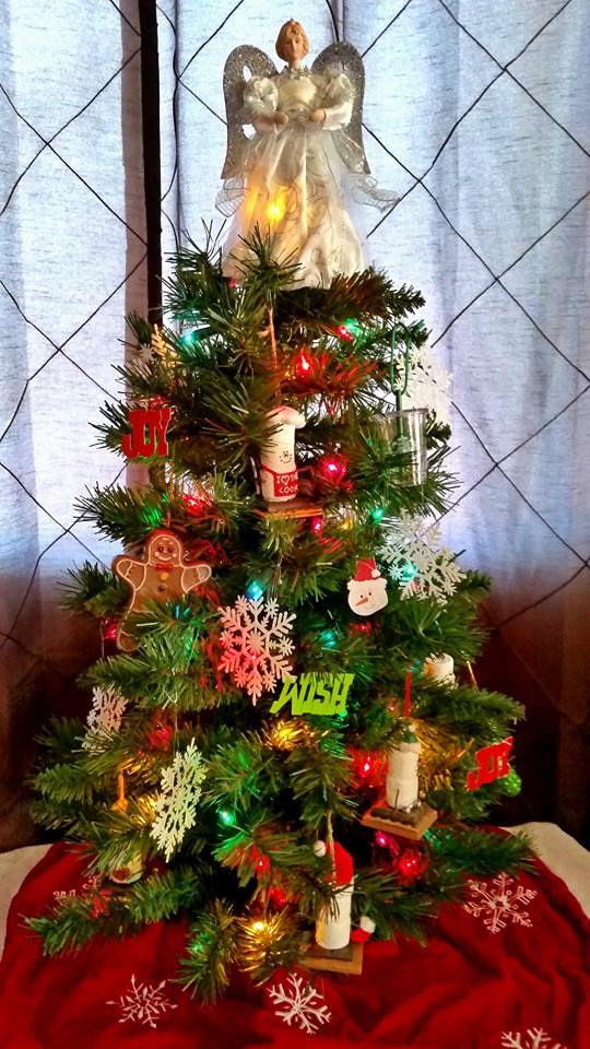Big Bear's Wife - Christmas Tree