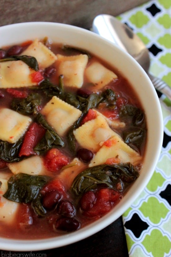 Spinach and Black Bean Ravioletti Soup #SundaySupper