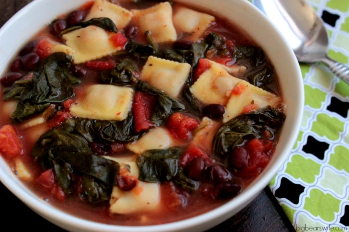 Spinach and Black Bean Ravioletti Soup #SundaySupper