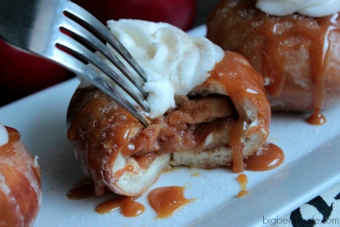  Apple Pie Doughnuts #RubyFrost - Click the Photo to get the recipe 