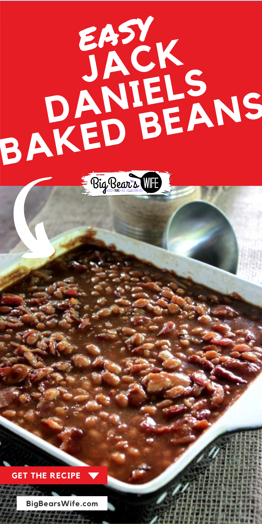 Super easy and tasty Jack Daniels Baked Beans are perfect for cookouts and holidays! Great as a side dish for burgers, hot dogs and anything else you whip up on the grill this summer!  via @bigbearswife