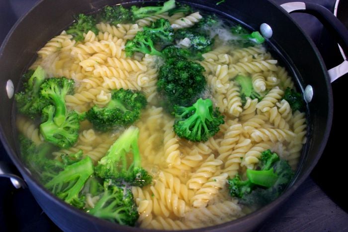 Pasta and Broccoli for Rotini With Broccoli and Tomatoes 