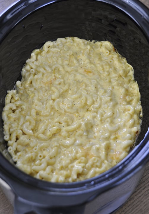 Slow Cooker Macaroni and Cheese {Wishes and Dishes}