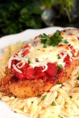 Easy Weeknight Baked Chicken Parmesan
