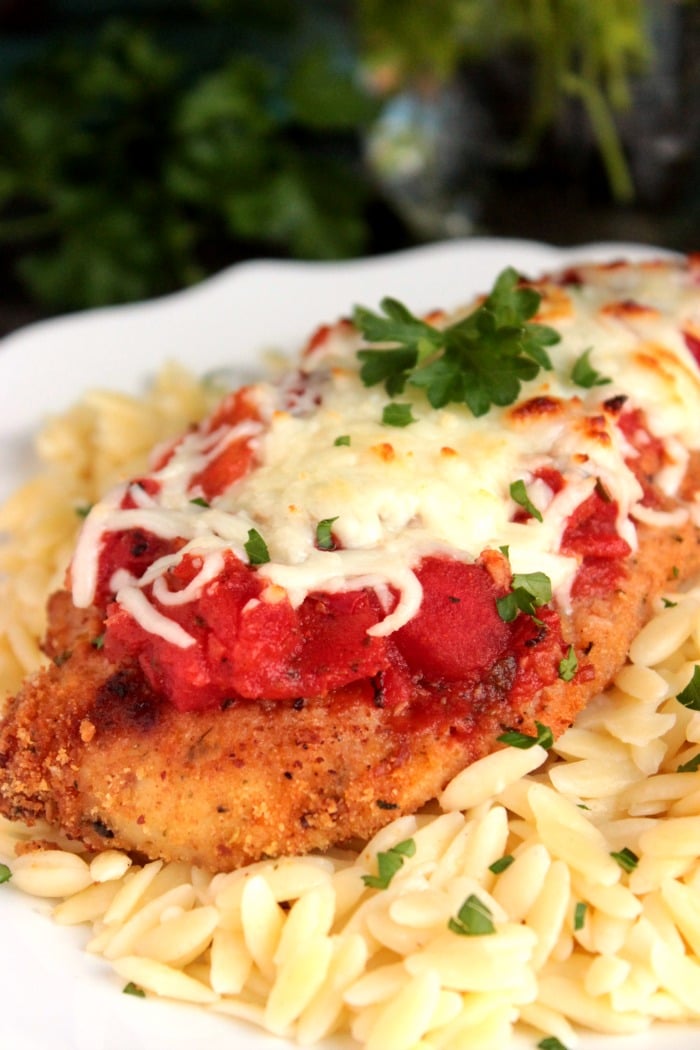 Easy Weeknight Baked Chicken Parmesan