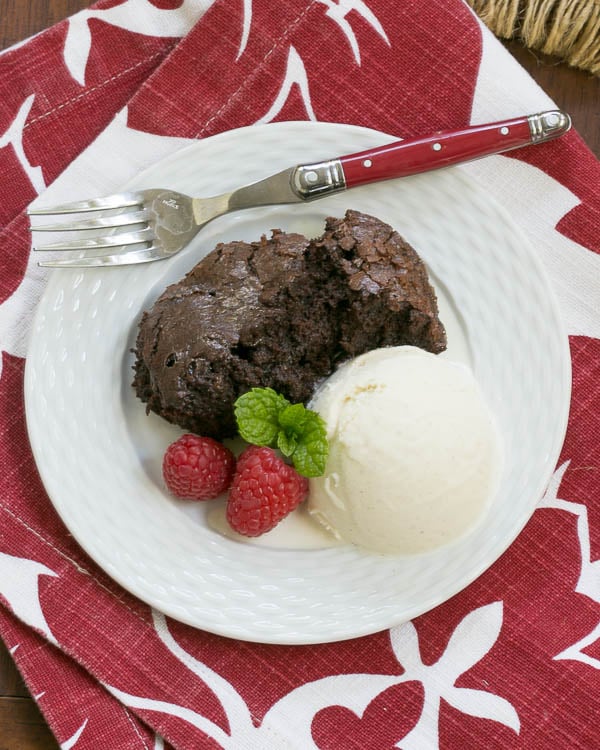 Slow Cooker Brownie Dessert {That Skinny Chick Can Bake}
