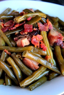 Slow Cooked Southern Style Green Beans - Southern String Beans
