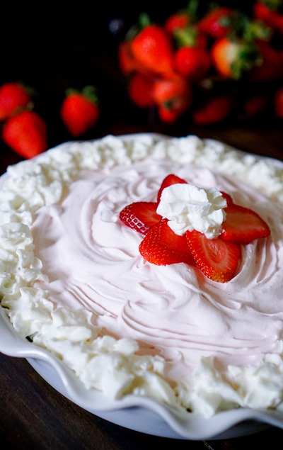 Frozen Strawberry Yogurt Pie by The Love Nerds