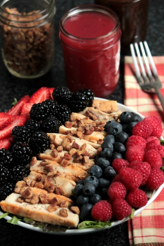 Grilled Chicken Berry Salad {Big Bears Wife}