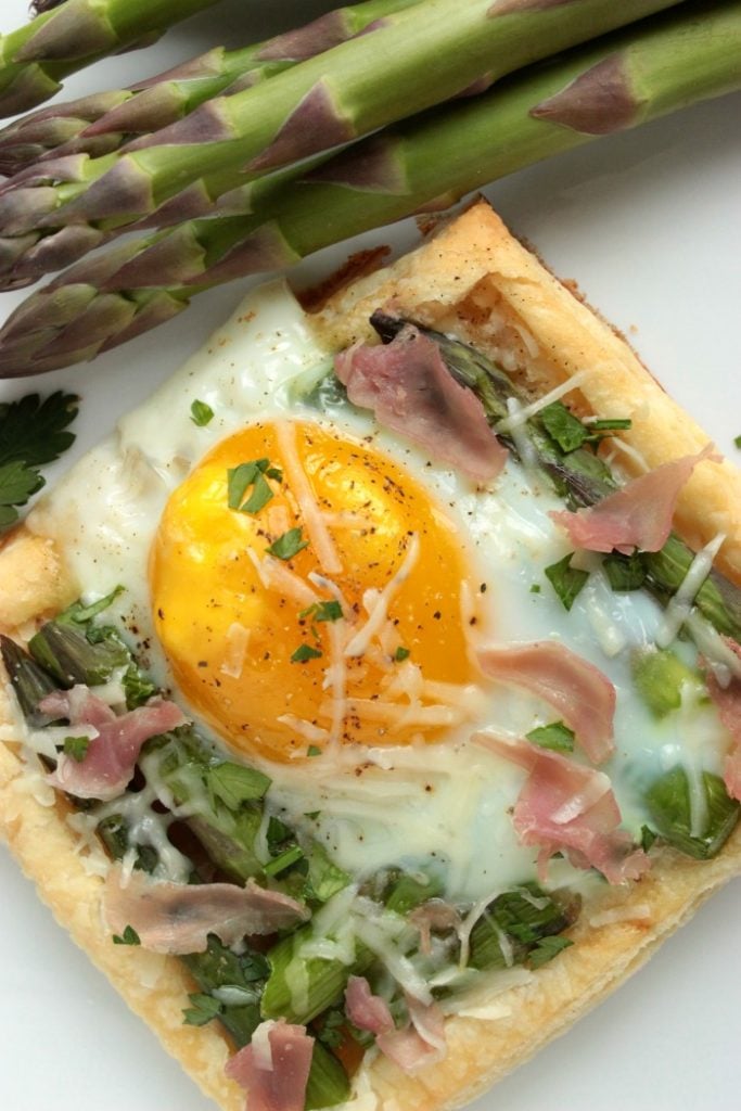 Individual Asparagus and Egg Tarts with Parmesan and Prosciutto