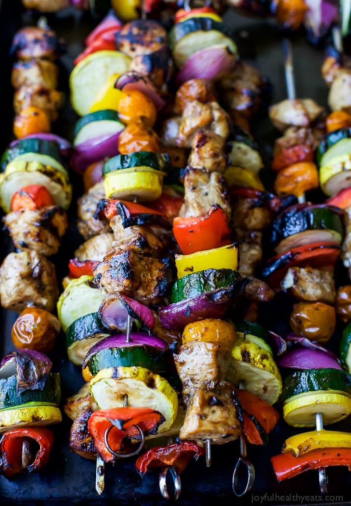 Summer Grilling is on ya'll! And these GRILLED BALSAMIC CHICKEN KABOBS should be first on your hit list! A healthy paleo grilling recipe only 251 calories a serving!
