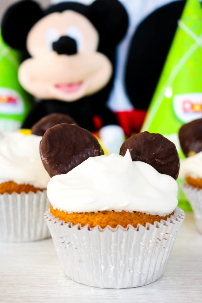 Mickey Mouse Birthday Banana Cupcakes 
