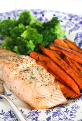 Baked Salmon and Carrot Sheet Pan Meal