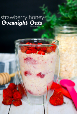 strawberry honey Overnight oats