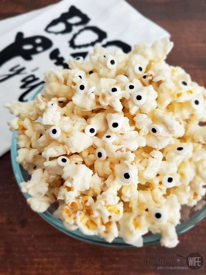 Ghost Popcorn - White Chocolate Popcorn - Perfect for Halloween Parties or Spooky lunch boxes, this Ghost Popcorn - White Chocolate Popcorn is easy to make and frightfully cute!