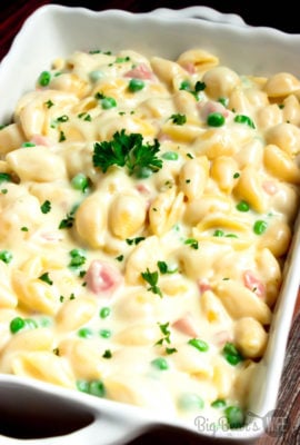 White Cheddar Macaroni and Cheese with Ham and Peas