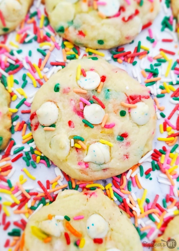 Confetti Birthday Cake Mix Cookies - These fantastic Confetti Birthday Cake Mix Cookies are make using white cake mix, extra vanilla and confetti chips plus there are sprinkles mixed in!!! They taste just like a cookie version of funfetti icing!