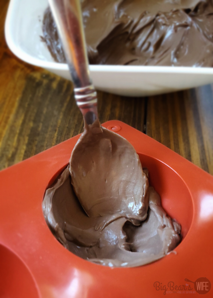 filling mold with chocolate