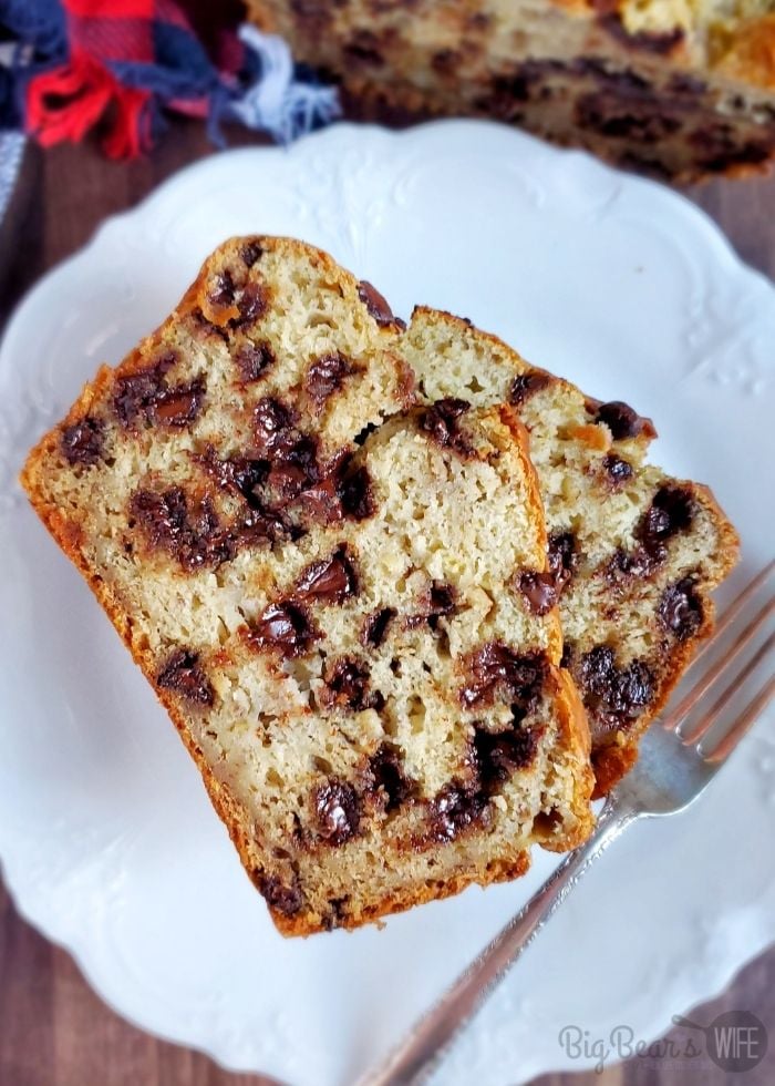 Love Banana Bread? This Chocolate Chip Banana Bread is a delicious homemade banana bread recipe that is packed with 2 cups of chocolate chips! Amazing for breakfast, dessert or a snack! 