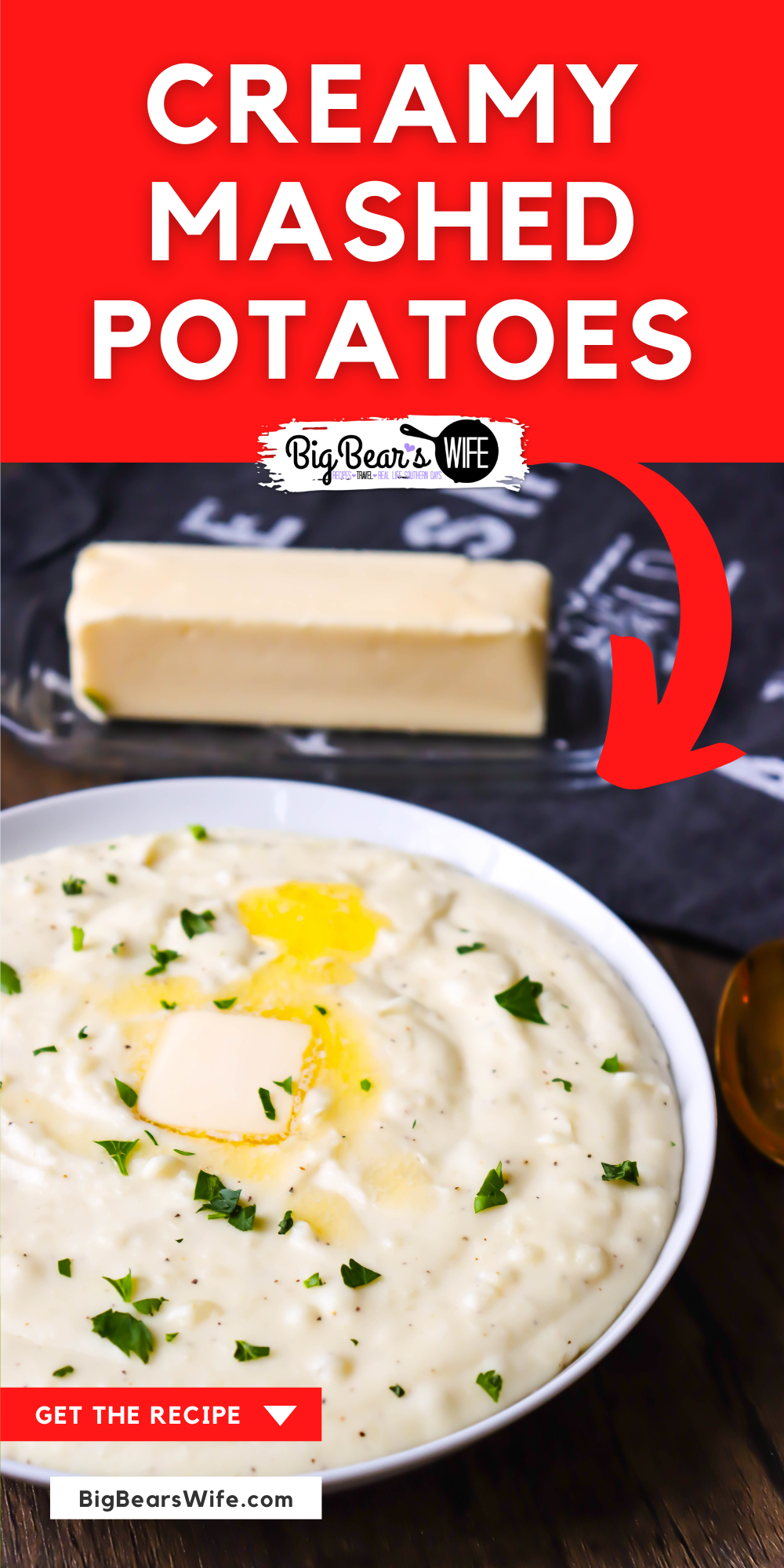 These Creamy Mashed Potatoes are smooth and flavorful! These mashed potatoes are perfect for dinner, BBQs and holidays!  via @bigbearswife