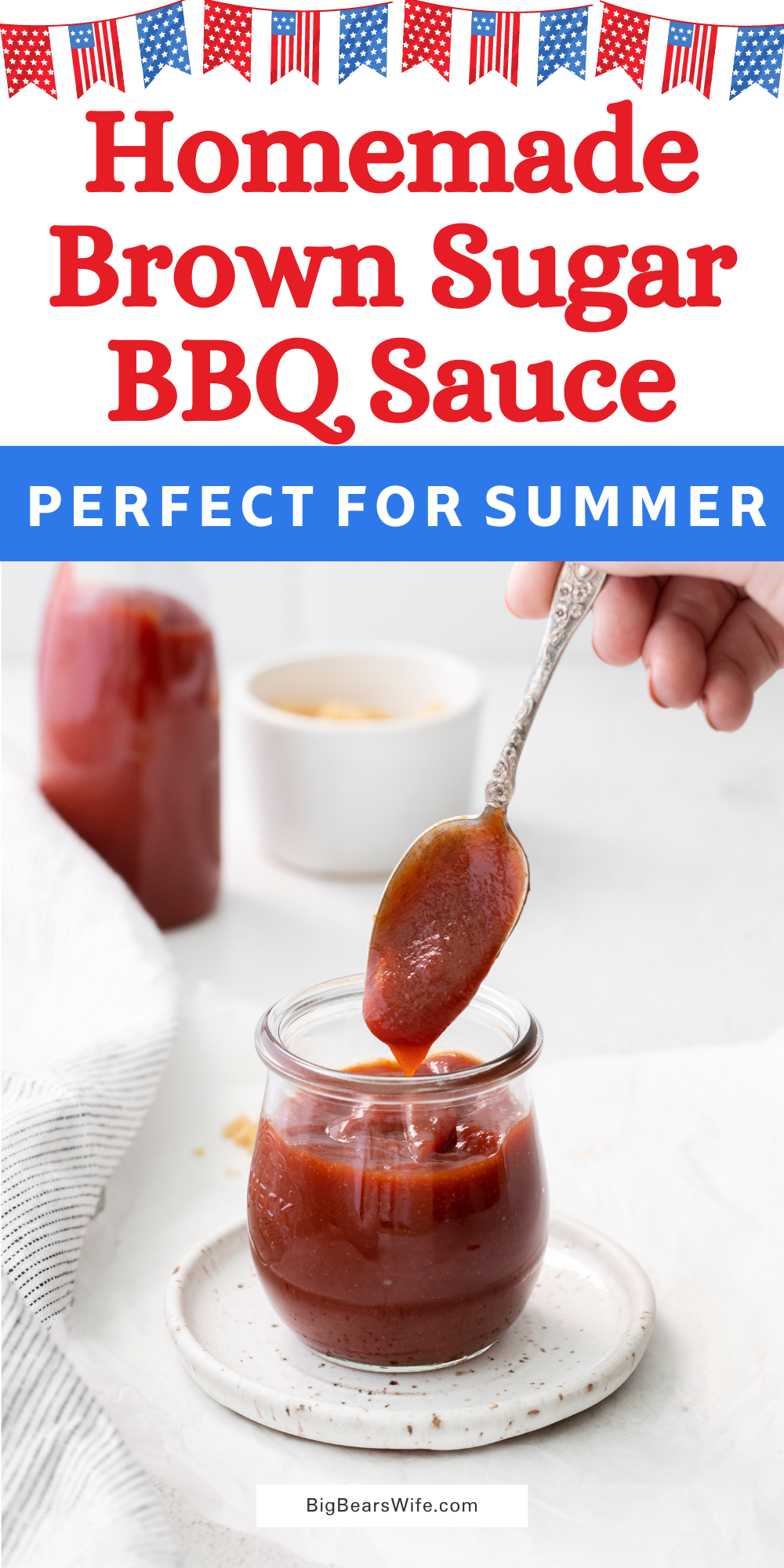 Homemade Brown Sugar BBQ Sauce - a sweet homemade bbq sauce that is perfect for ribs and burgers but also great for dipping fries and onion rings! via @bigbearswife