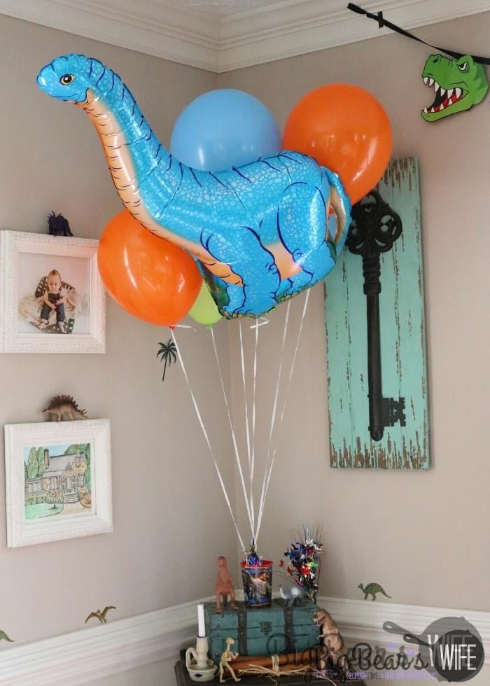 dino balloons