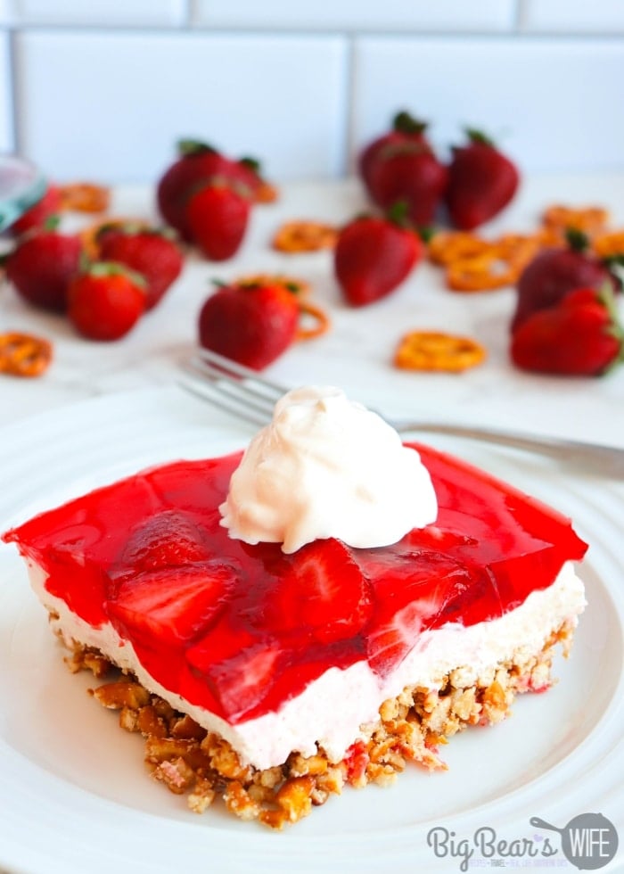 Strawberry Pretzel Salad with Cool Whip On Top