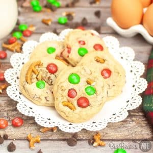 Want to make sure your Christmas cookies are up to Santa’s standards? Follow these expert guidelines and tips to bake the perfect Christmas Cookies for Santa that will earn you extra points with Mr. Claus himself.
